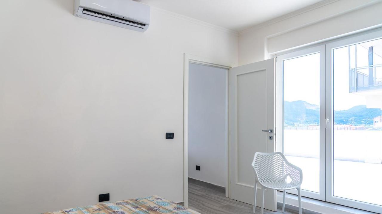 Appartamento Fronte Mare Trilocale Portoferraio Exterior foto